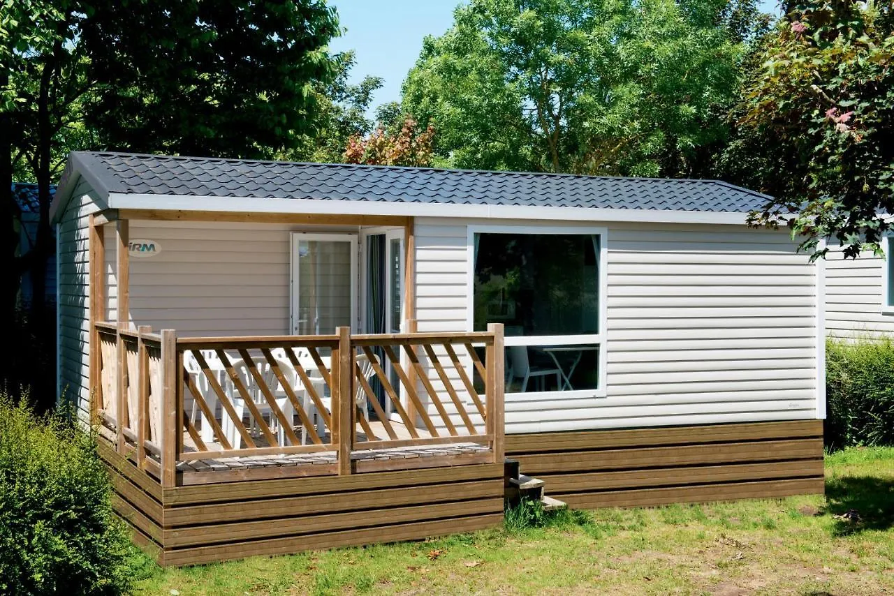 Camping De La Baie De Terenez Plouézocʼh Campingplads